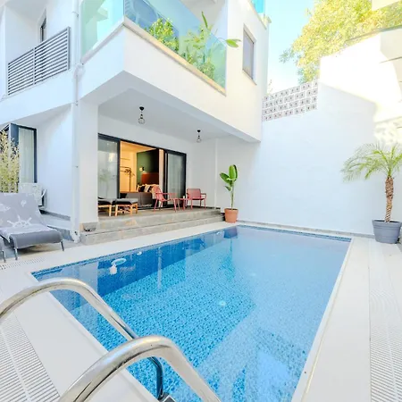 La Casa Marina & Hotel *