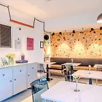 La Casa Marina & Hotel *